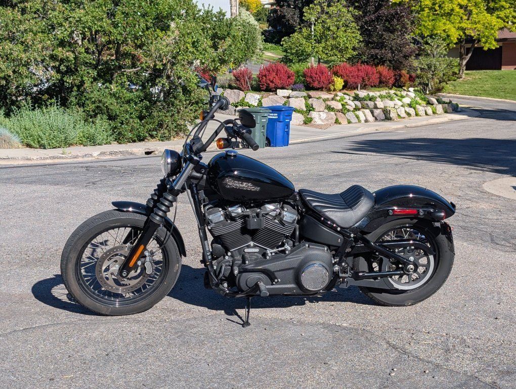 Main image 3