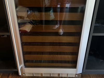 GE Monogram 24" undercounter wine cooler--excellent condition