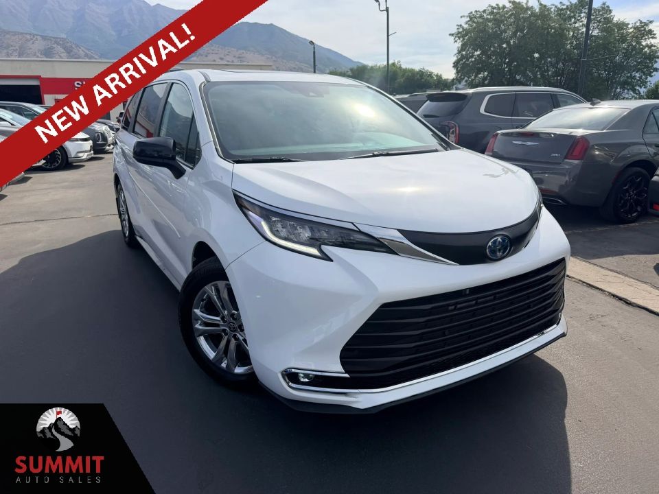 2023 Toyota Sienna XSE 7-Passenger