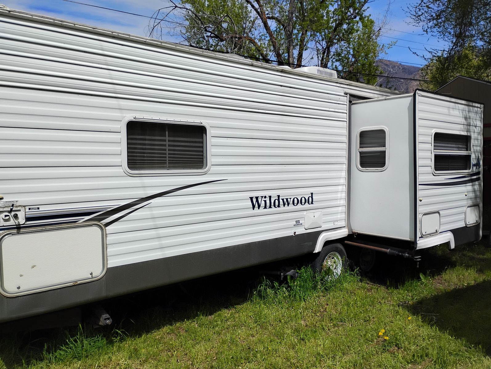 2007 Wildwood by Forest River T25 with Northwest package and solar panel
