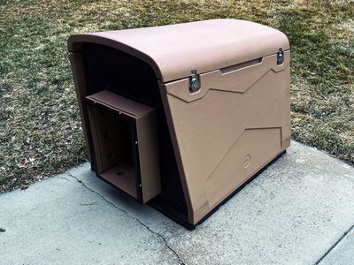 K9 Estates Large Insulated Dog House
