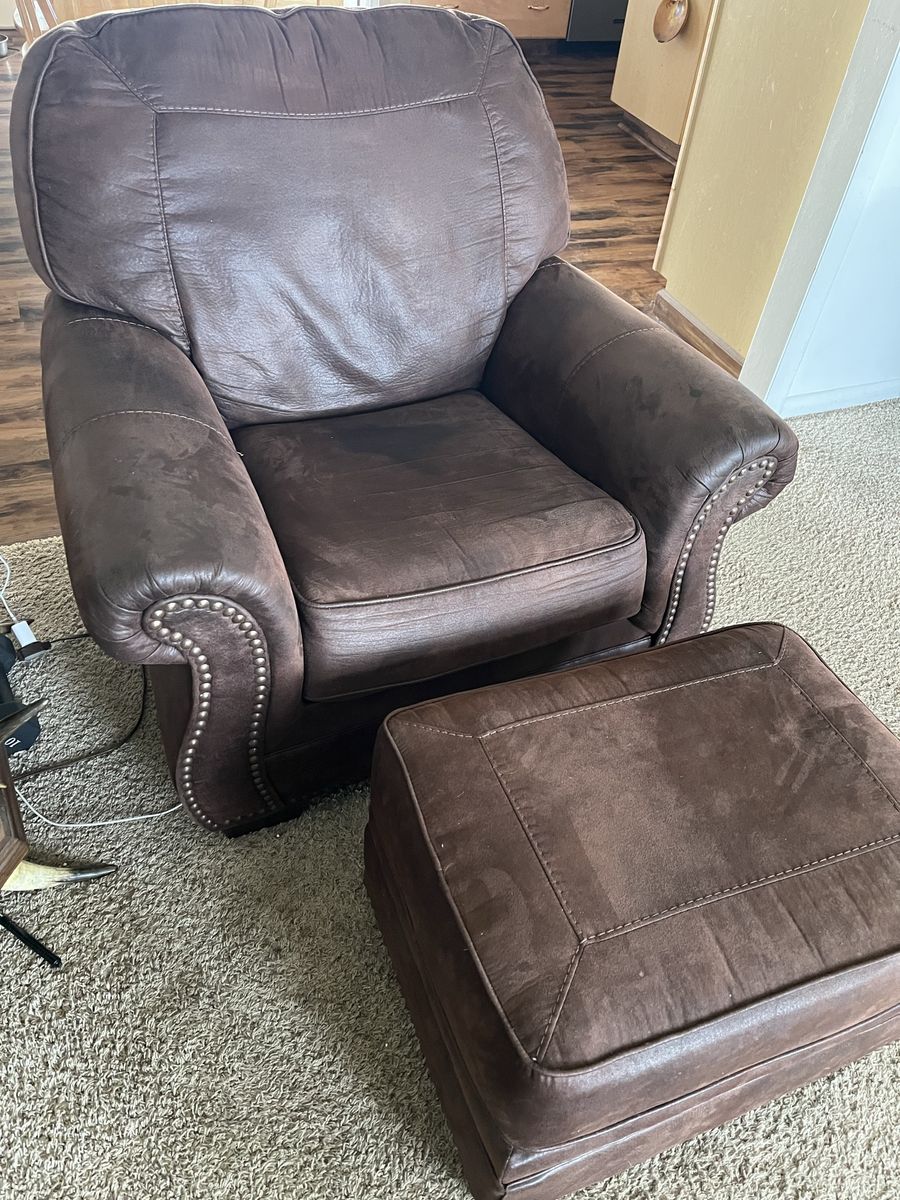 Recliner Chair With Ottoman