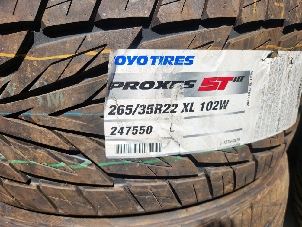 265/35r22 toyo proxes st