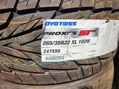 265/35r22 toyo proxes st