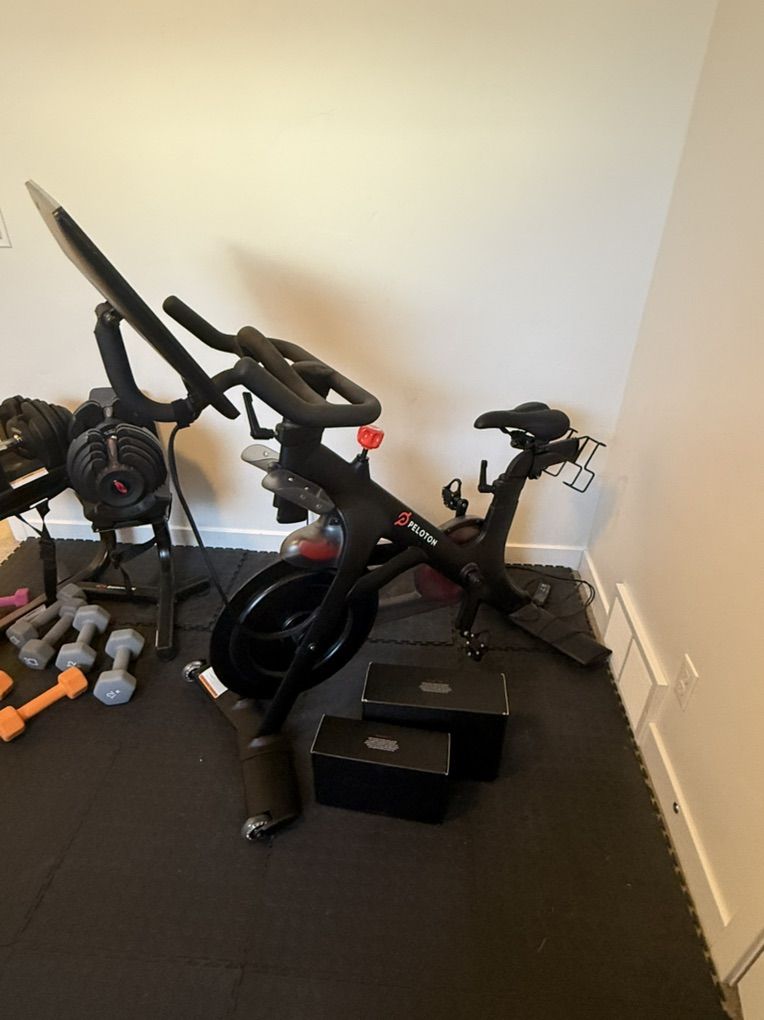 Peloton Bike