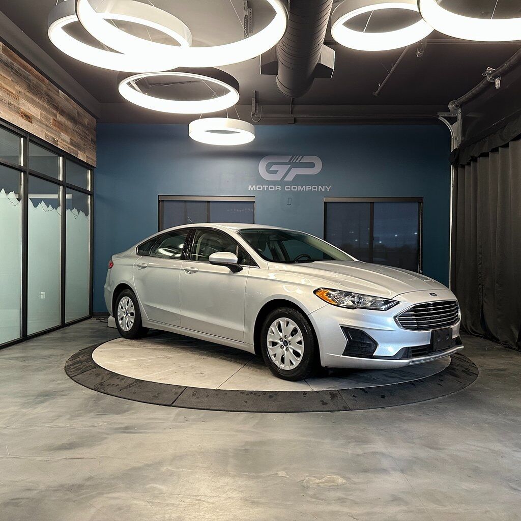 2019 Ford Fusion S