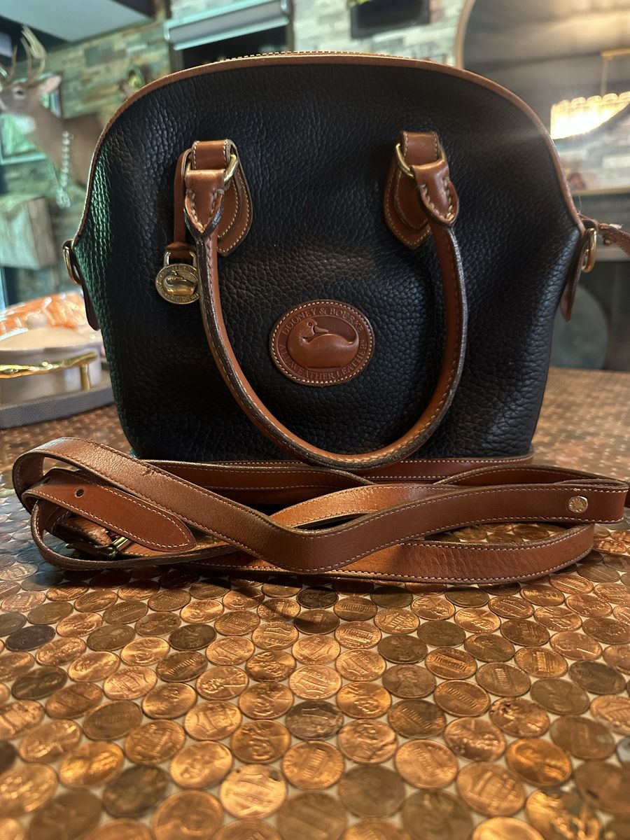 Vintage Dooney & Bourke satchel