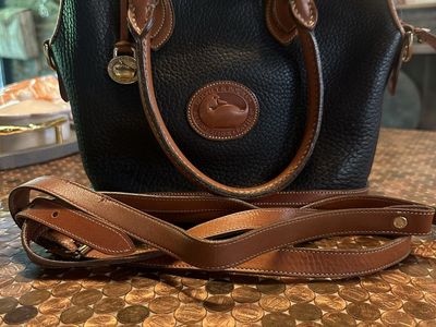 Vintage Dooney & Bourke satchel