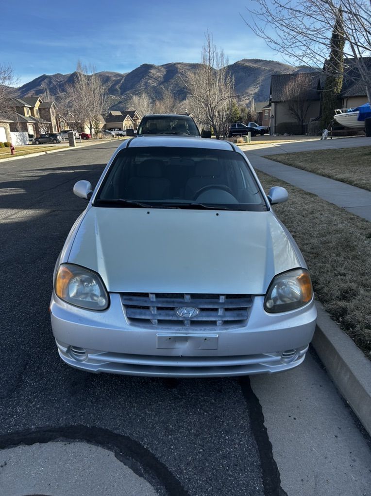 2005 HYUNDAI ACCENT