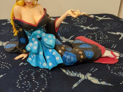 Black Maria one piece figurine