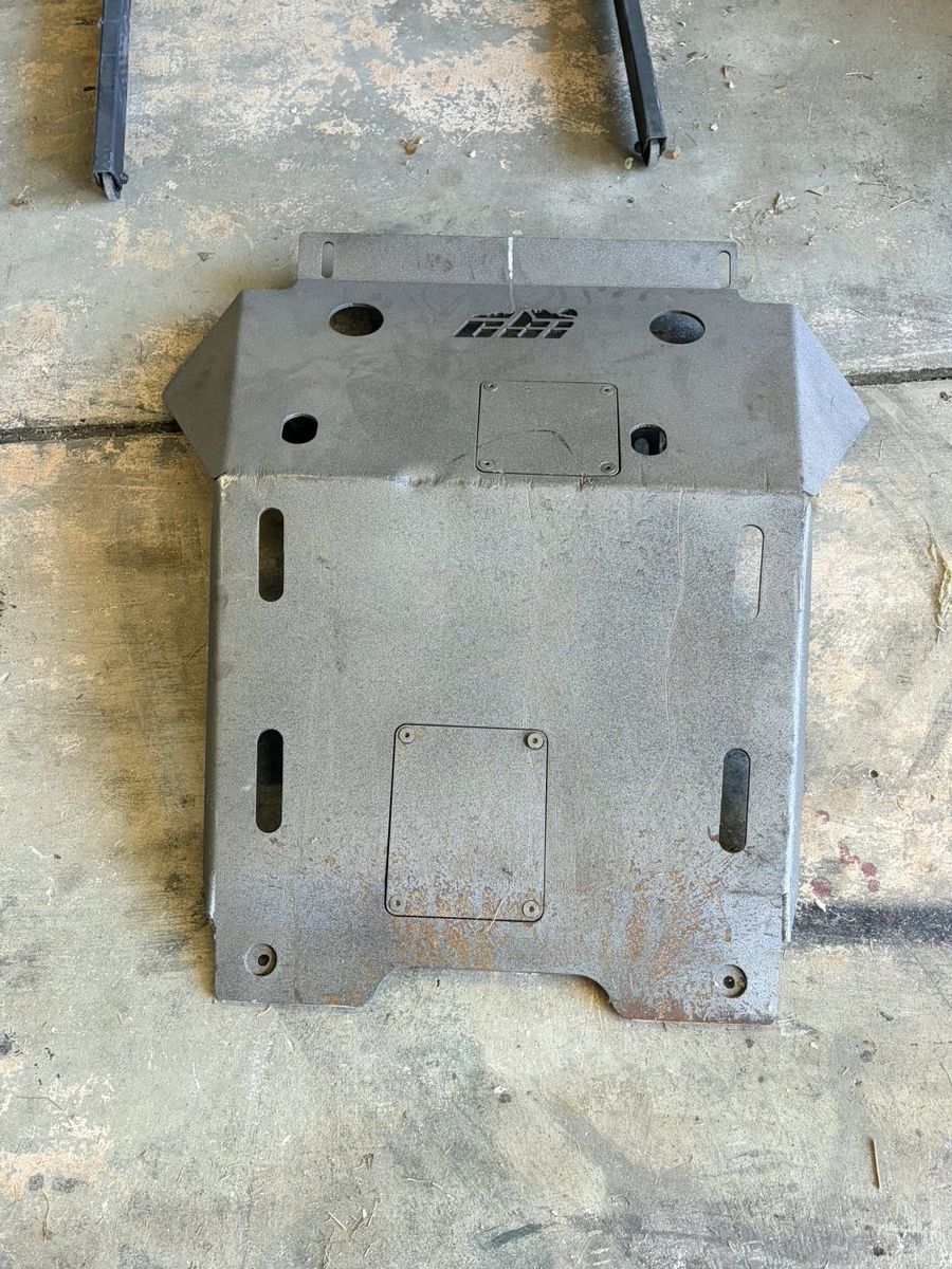 Main image 3