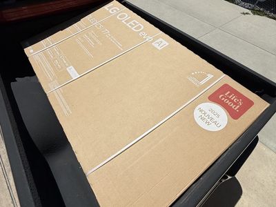 NEW - LG C5 77” OLED TV - Free Delivery!
