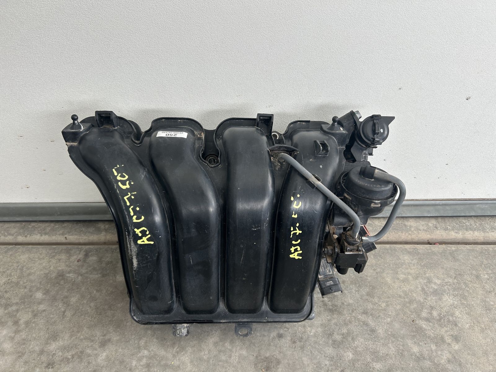 OEM Hyundai Elantra Intake Manifold Assembly with VCM Actuator 28310-2E200 (2011-2016)