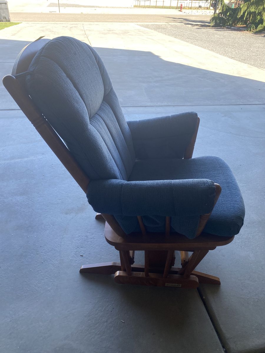 Comfy Glider Rocker