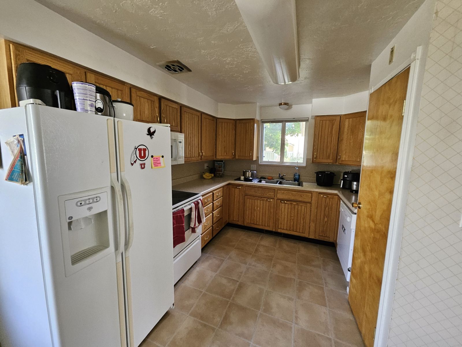 Main image 10