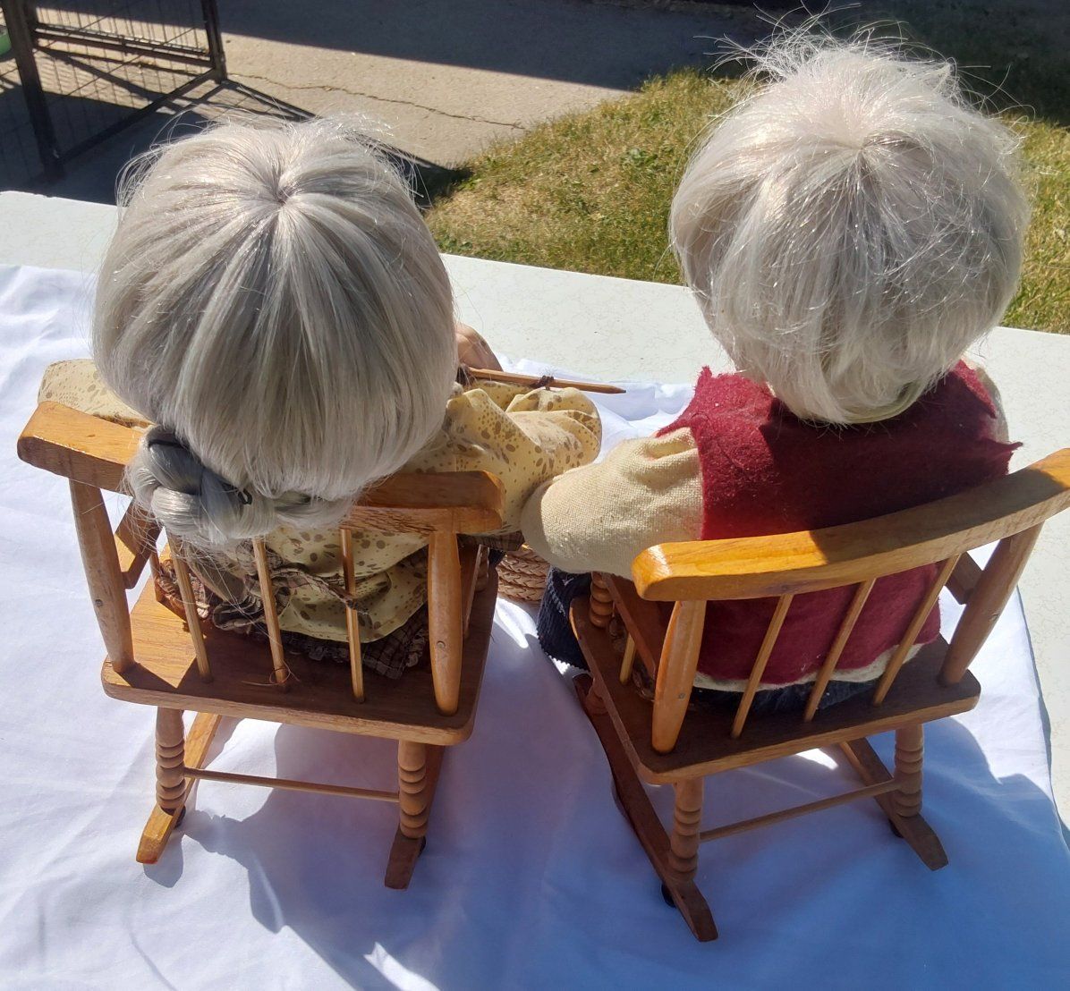 Grandma & Grandpa Porcelain Dolls Rocking Chairs Collectible Figurines