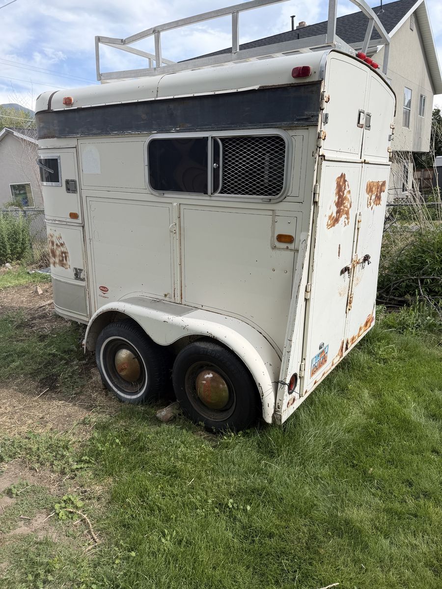 1979 Miley Double Axel Horse Trailer - Solid Floors, Rust, Title in Hand