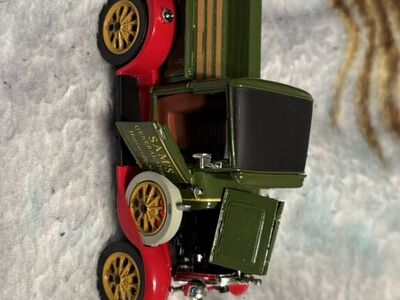 1931 Ford Model A Pickup 1:32 Scale New