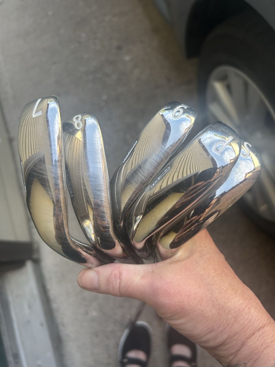 Women’s golf irons