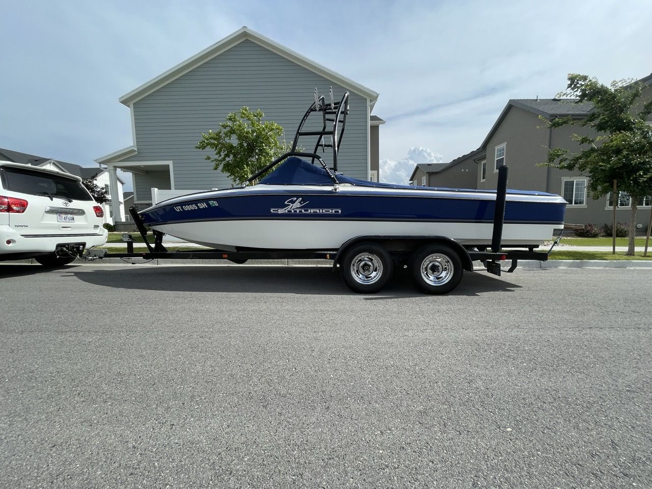 Boat Centurion Elite BR Ski and Wakeboard Boat