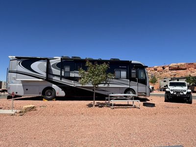2008 Fleetwood Revolution LE 40R