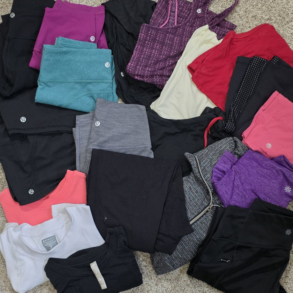 WOMENS ACTIVEWEAR PREOWNED BUNDLE ‍️🤸‍️‍️.