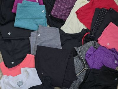 WOMENS ACTIVEWEAR PREOWNED BUNDLE ️🤸️️.