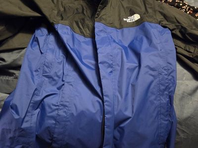 The North Face Men's Venture Blue & Black Rain Jacket Size Small