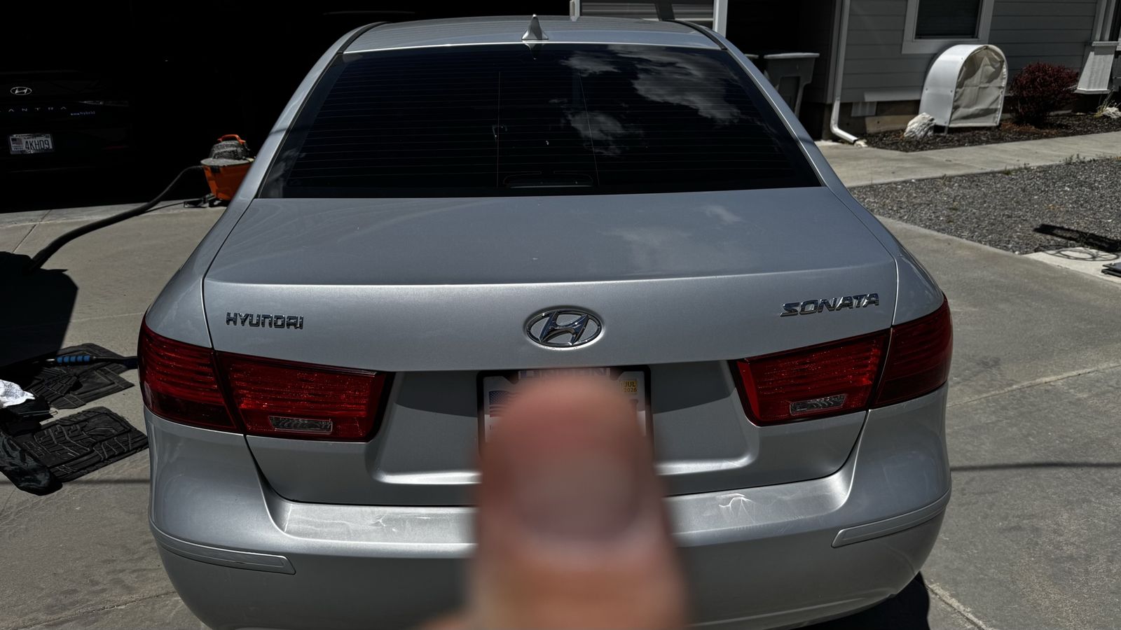2010 Hyundai Sonata GLS -Rare 5 speed manual transmission and 2.4l 4 cyl. RUNS