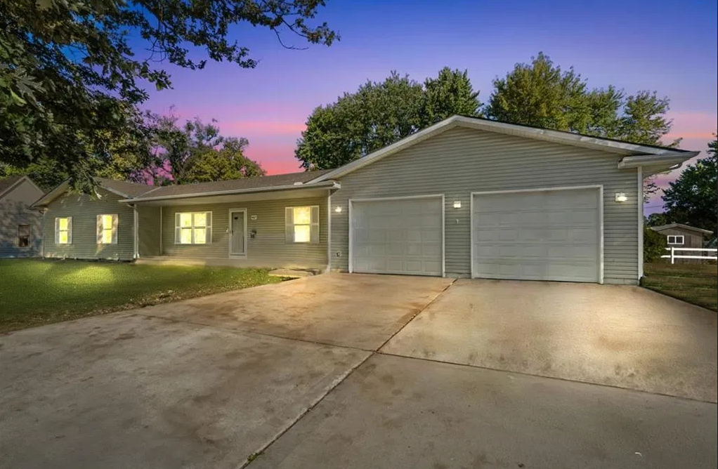5-Bedroom Ranch with Updates in Gallatin, MO!