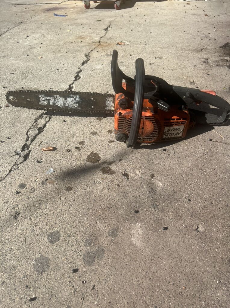 Chainsaw Stihl 010av