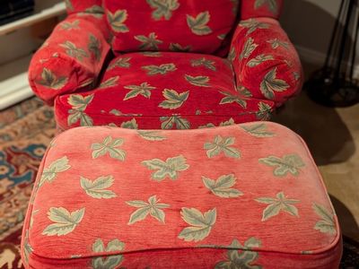 * 2 ELEGANT Armchair(s) & 1 Ottoman by Pearson * FREE DELIVERY