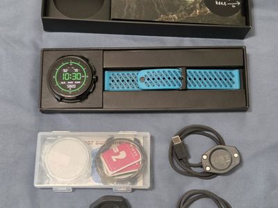 Mint Condition Steel Suunto Race 2 with Accessories