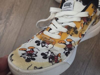 Mickey Mouse Vans shoes size 6.5