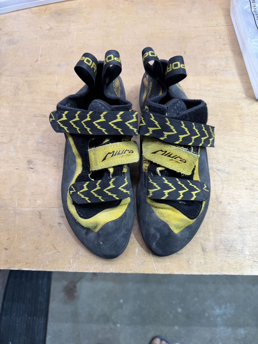 La Sportiva Miura Rock Climbing Shoes, Size 41.5