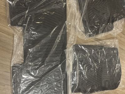 WeatherTech Custom Fit FloorLiners for 2017-2023 Honda CR-V, Black - Front & Rear Set