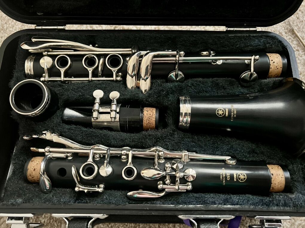 YAMAHA 250 CLARINET W/CASE - BEAUTIFUL CONDITION!