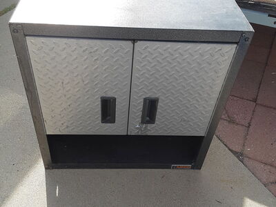 Gladiator 28x28x12 steel box