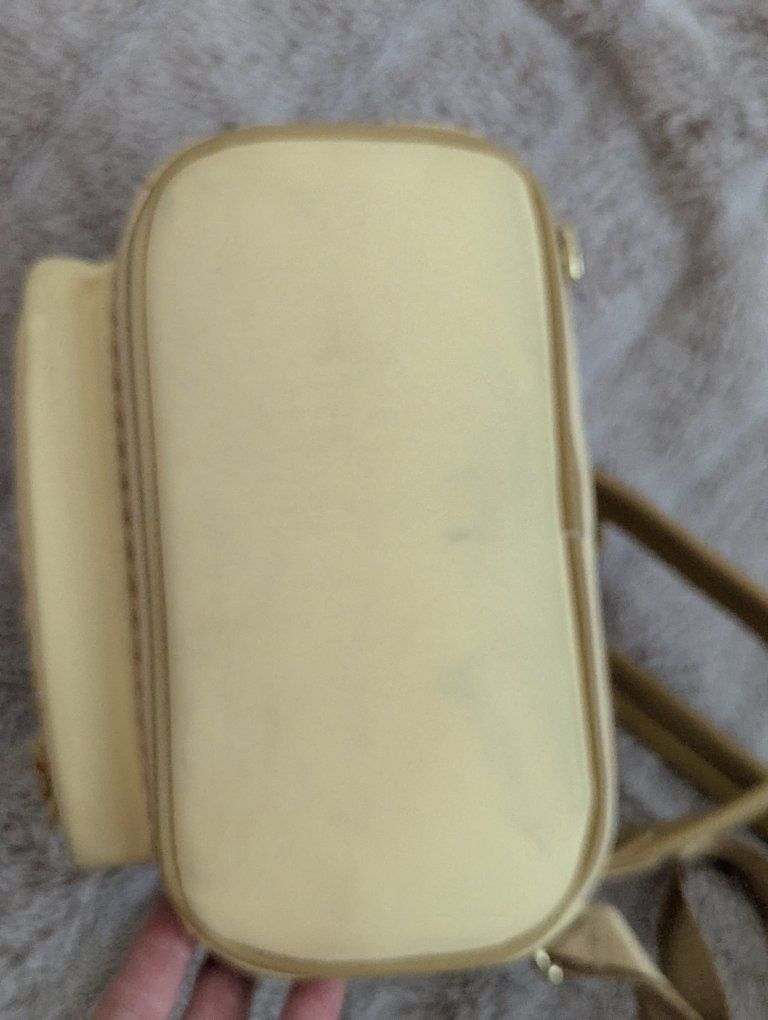 Main image 4