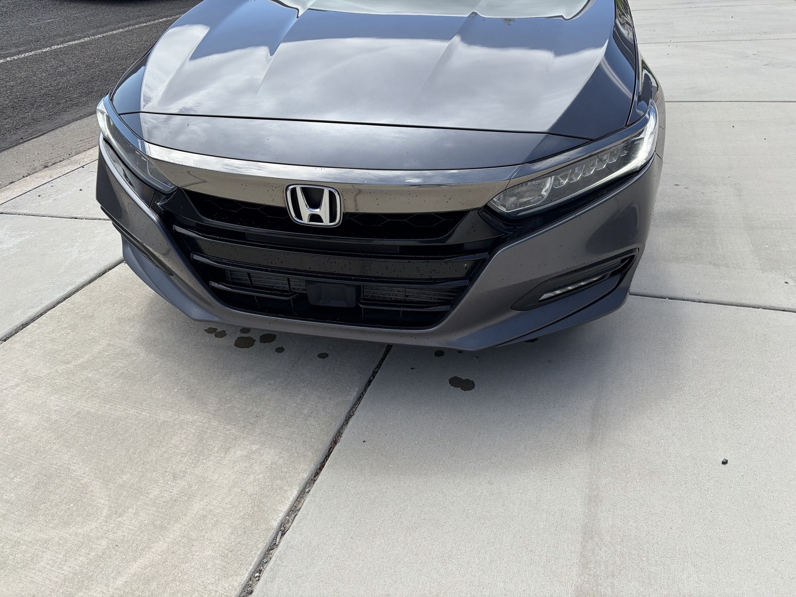 Main image 3