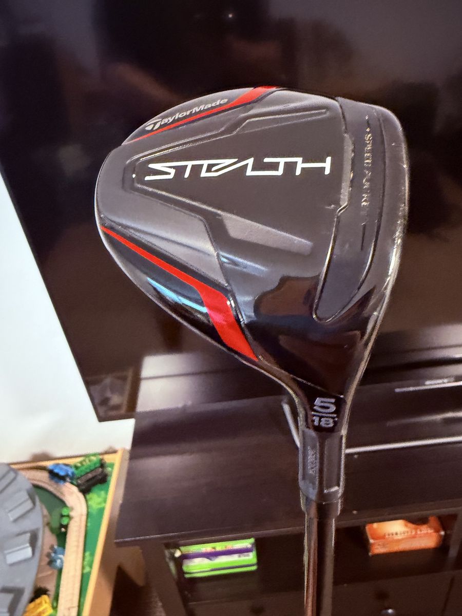 TaylorMade Stealth 5-wood 18° Golf Club - Speed Pocket, Thru-Slot Speed Pocket