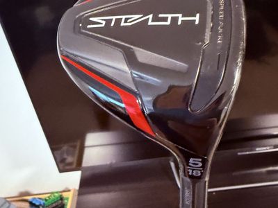 TaylorMade Stealth 5-wood 18° Golf Club - Speed Pocket, Thru-Slot Speed Pocket