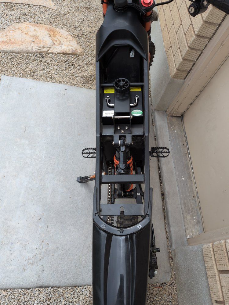 Main image 6
