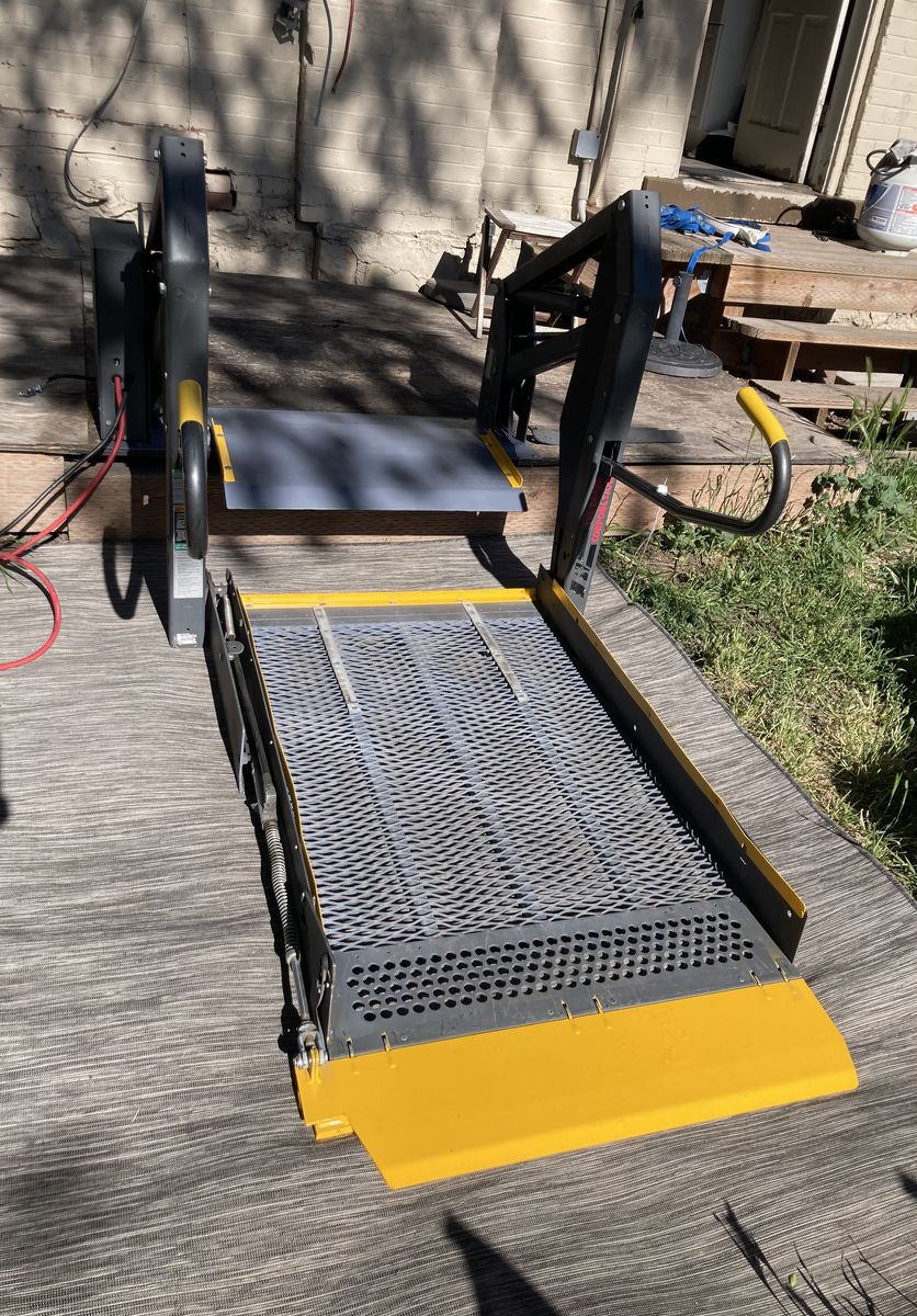 Wheelchair Lift Braun Corporation