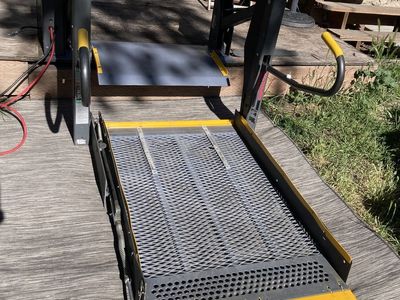Wheelchair Lift Braun Corporation
