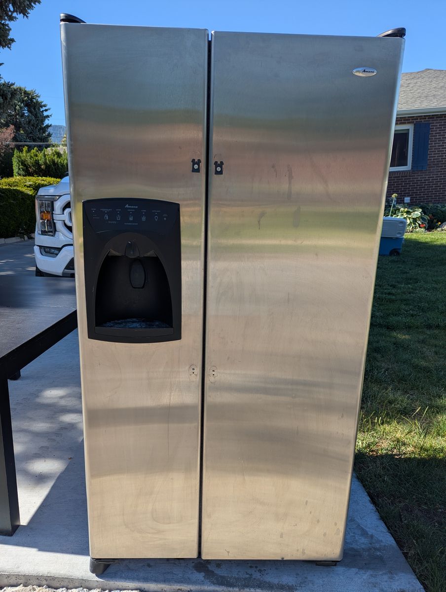 Refrigerator