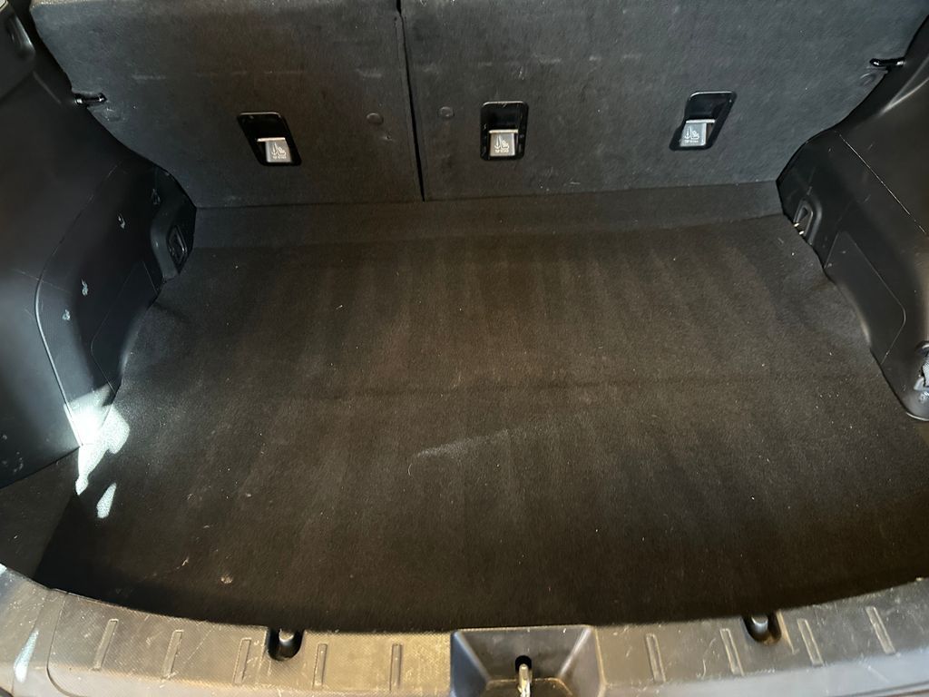 Main image 21