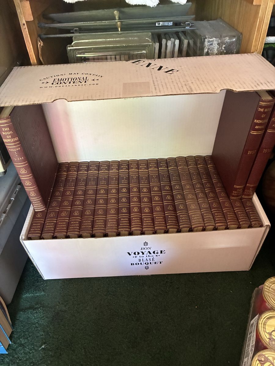 BOOK OF KNOWLEDGE VINTAGE 1957-1958 EXCELLENT CONDITION