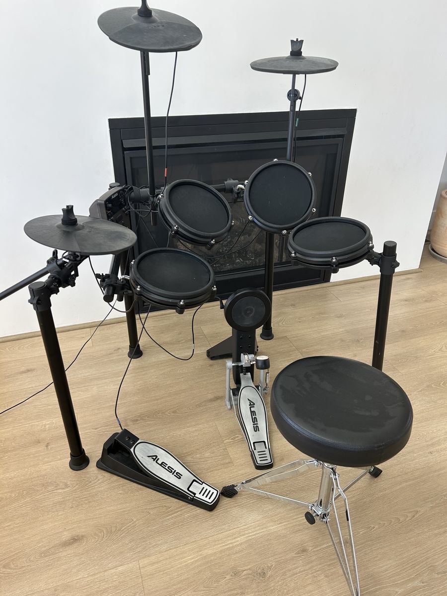 Alesis electric drum set
