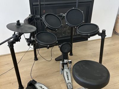 Alesis electric drum set